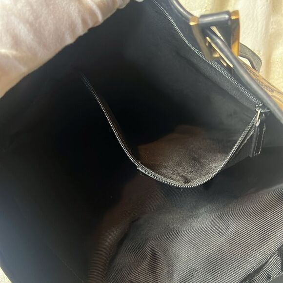 Gucci Beige and Black Patterned Tote - Picture 10 of 16